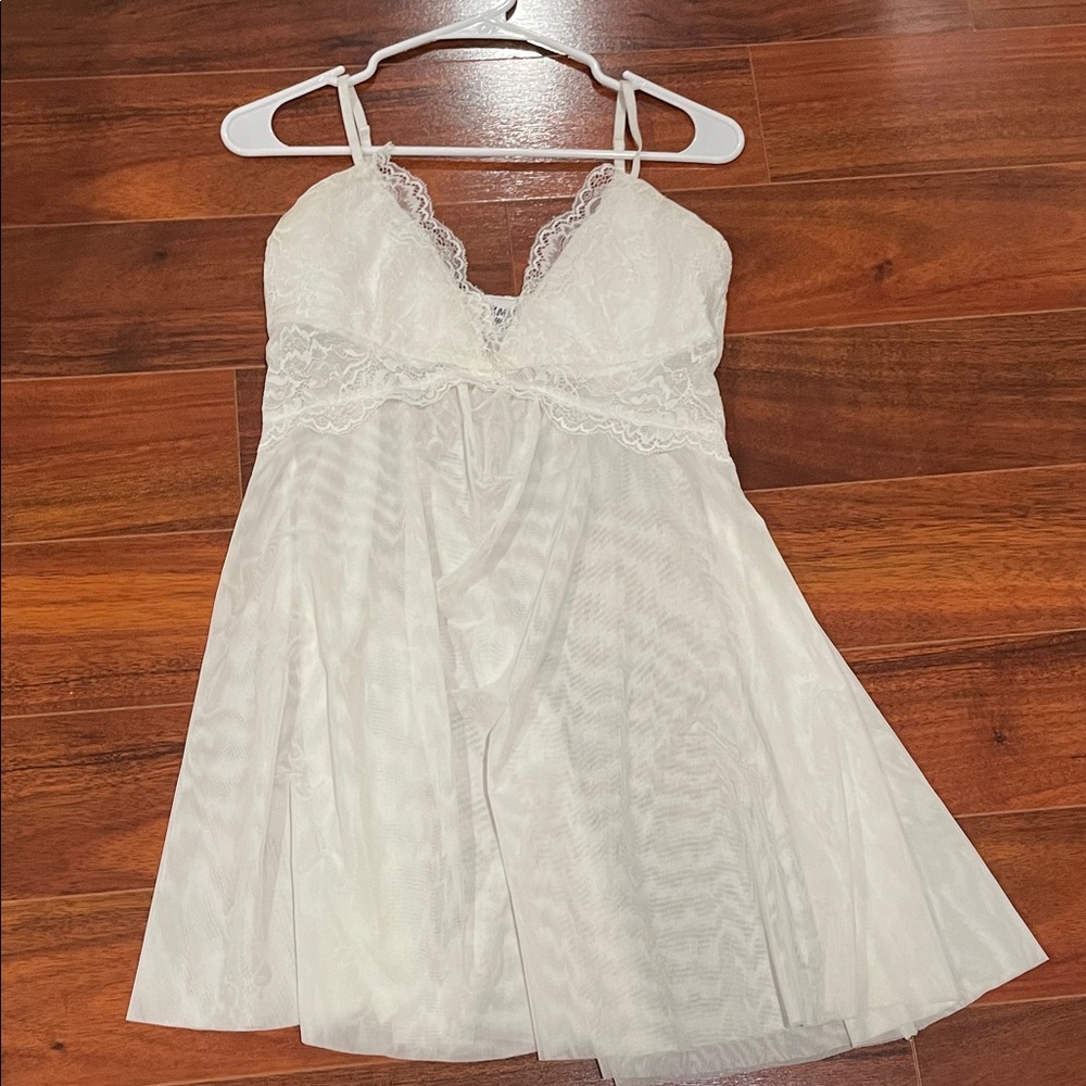 Princess Polly White Lace-Trim Satin Chemise- Size 8